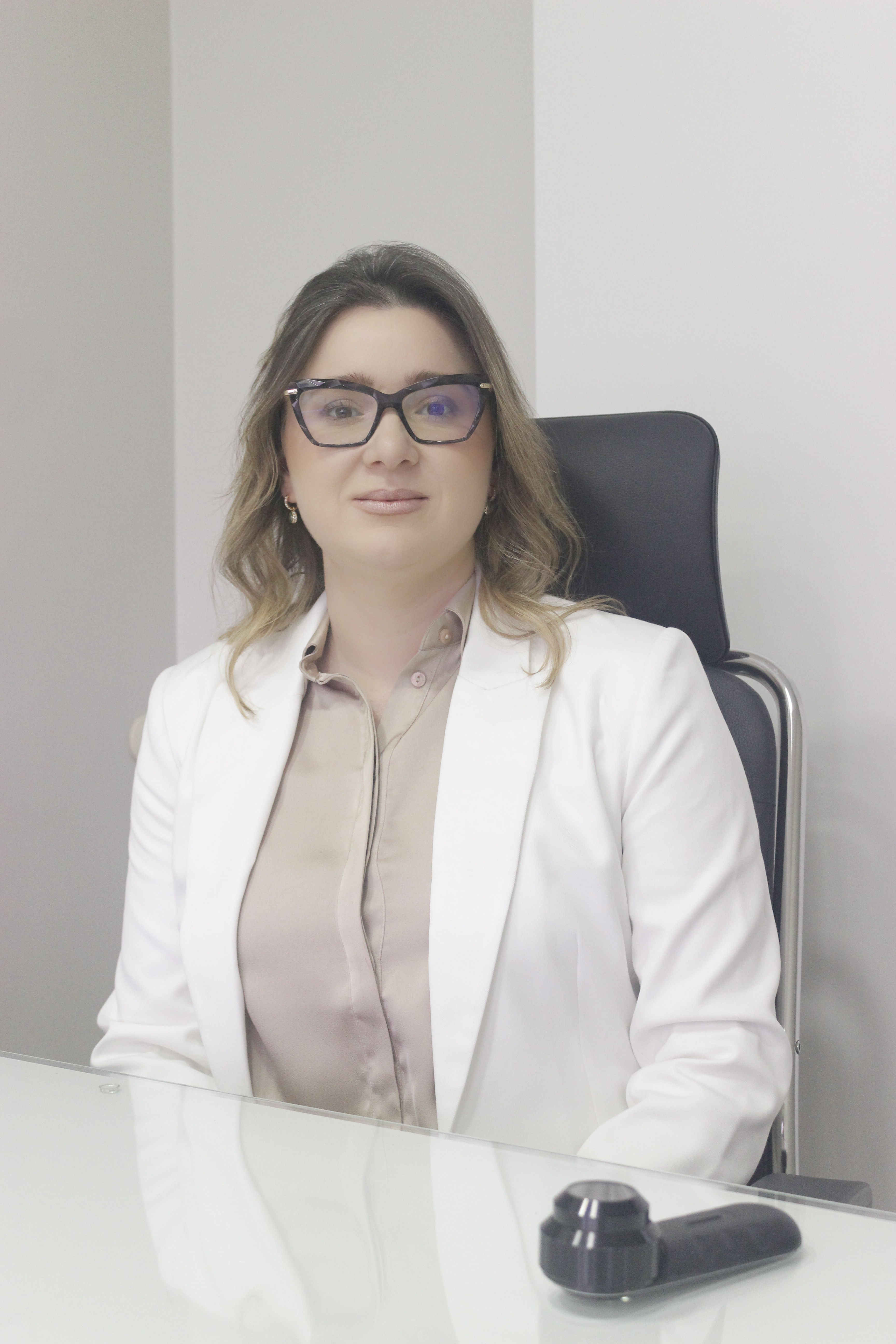 Dra. Lorena Barros